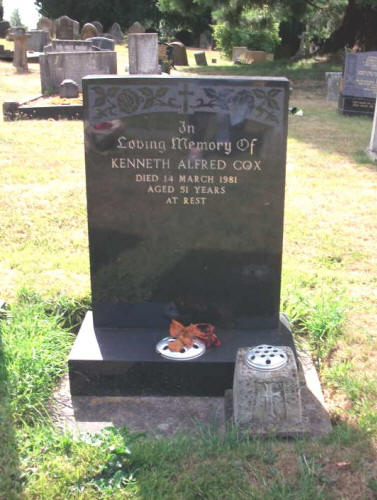 Kenneth Cox grave